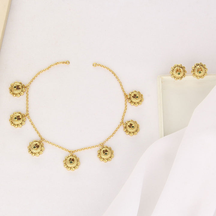 Karisha Nagas Short Necklace Set