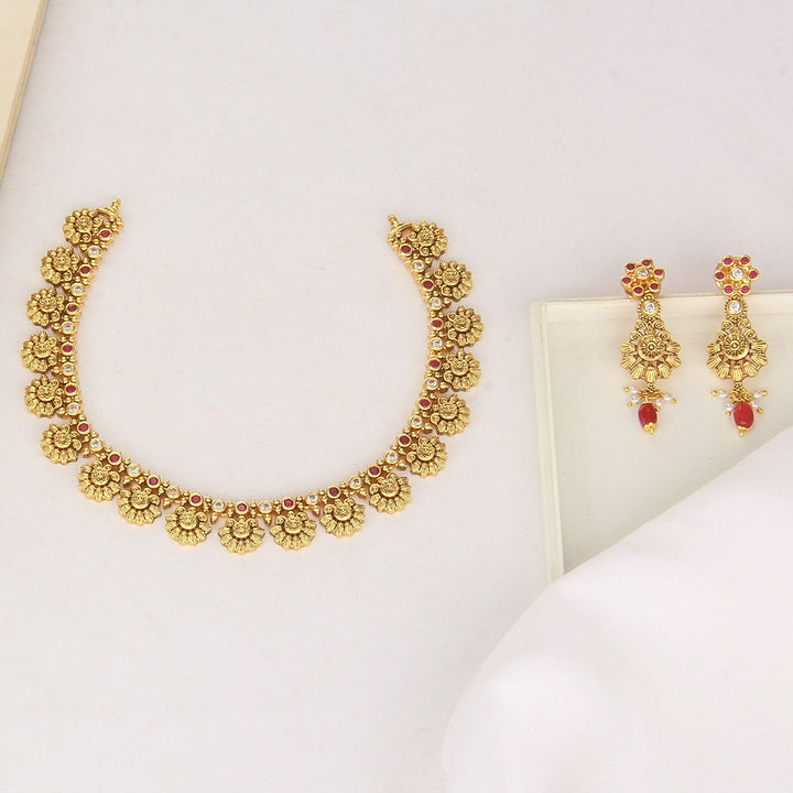 Kanishka Nagas Short Necklace Set