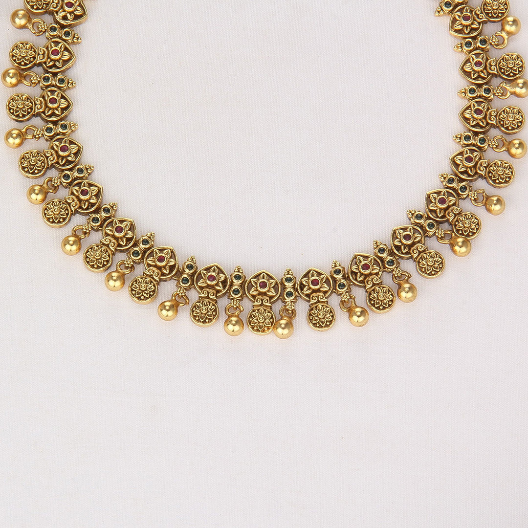 Charming Nagas Short Necklace Set