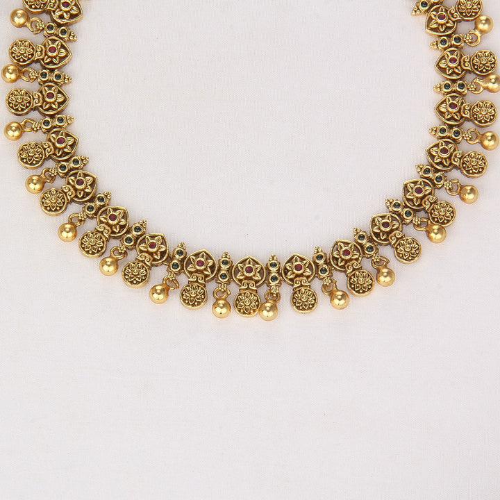 Charming Nagas Short Necklace Set