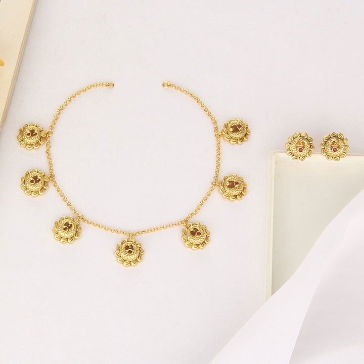 Nishka Nagas Short Necklace Set