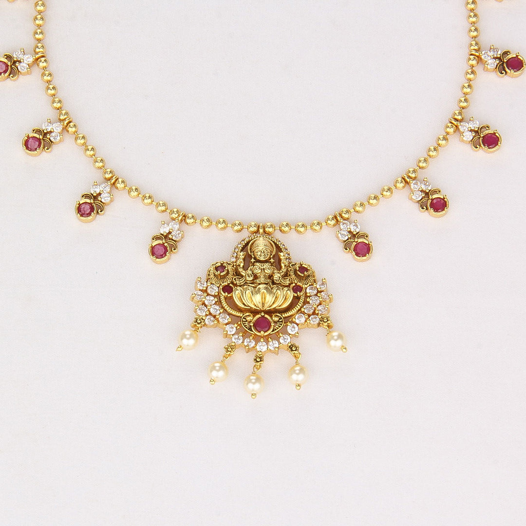 Sparkling Nagas Short Necklace Set