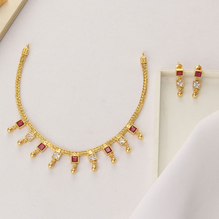 Liyasri Short Necklace Set