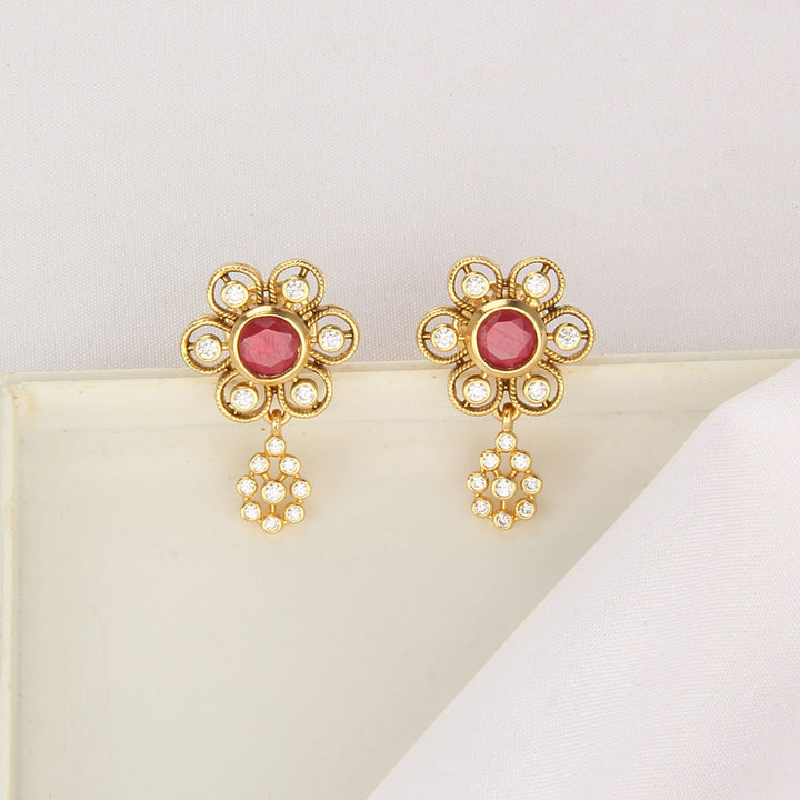 Samaira Short Necklace Set