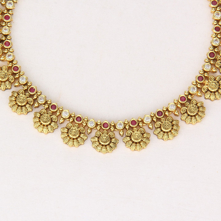 Majestic Nagas Short Necklace Set
