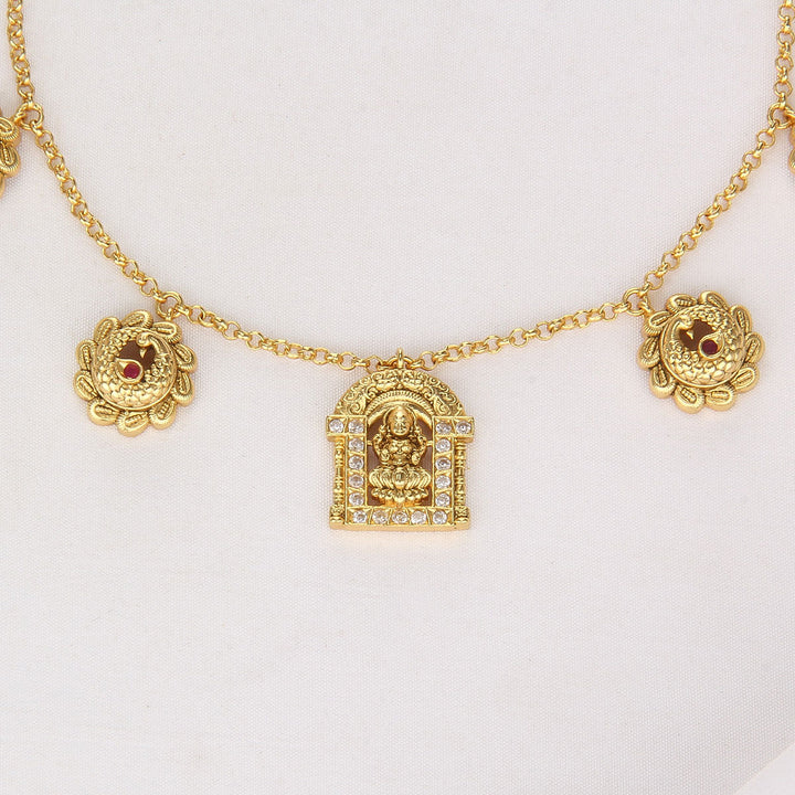 Divine Glow Nagas Short Necklace Set