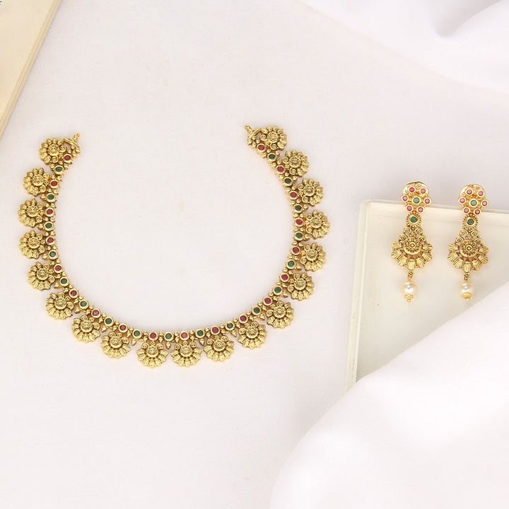 Traditional Nagas Short Necklace Set