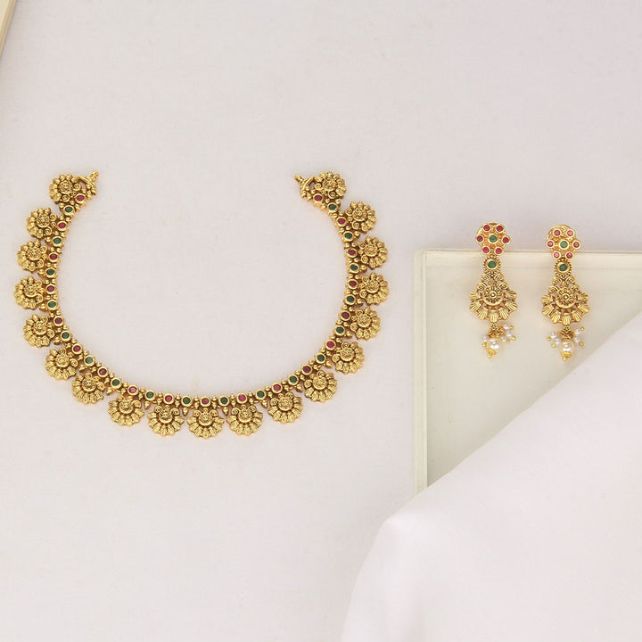 Eshita Nagas Short Necklace Set