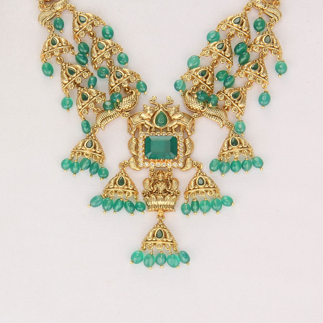 Grandeur Nagas Short Necklace Set