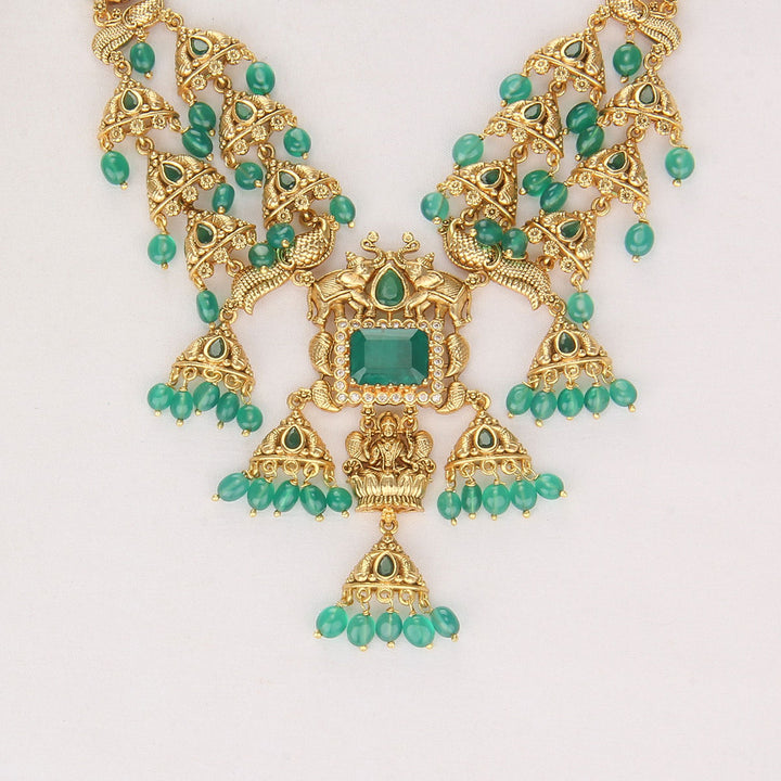 Grandeur Nagas Short Necklace Set