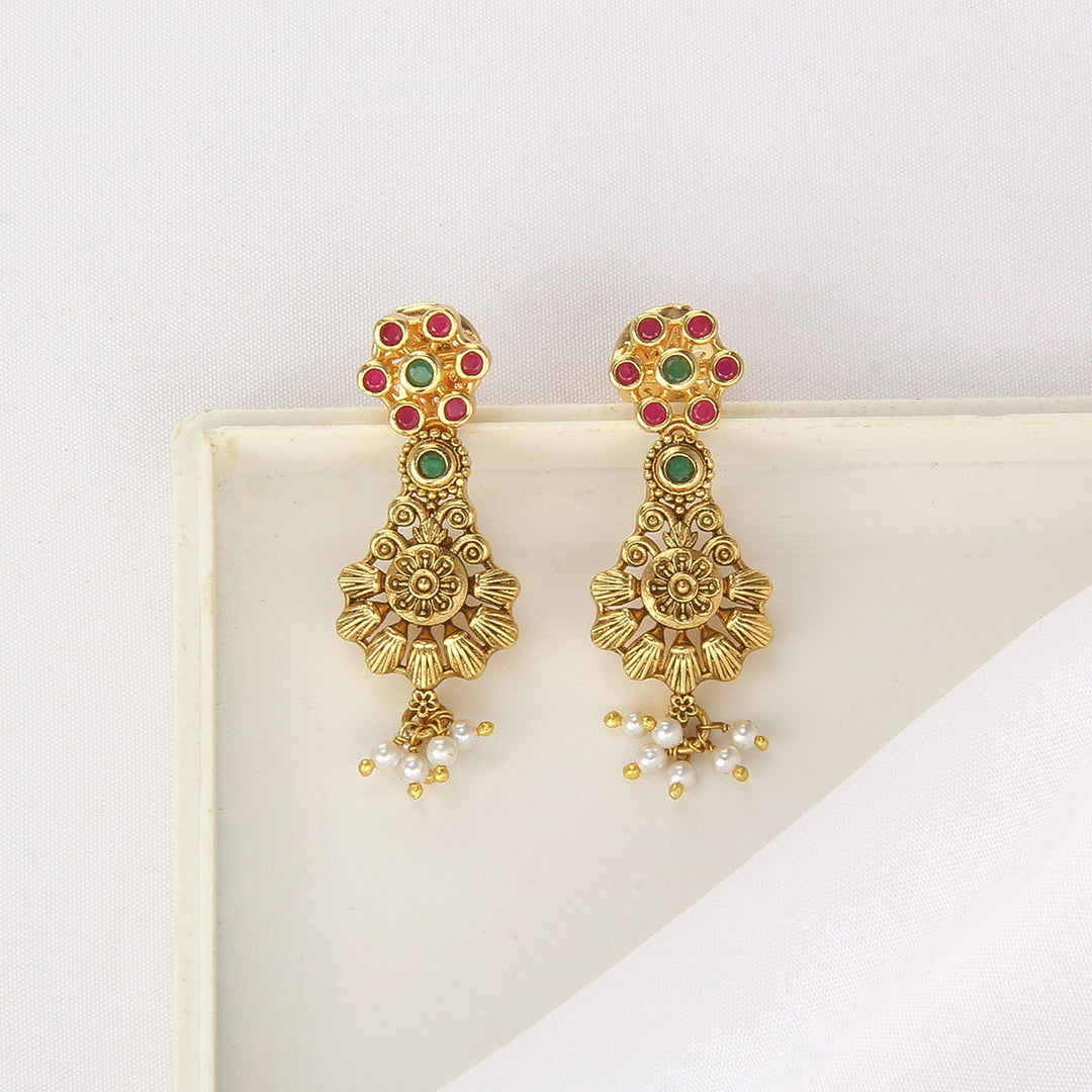 Trishya Nagas Short Necklace Set