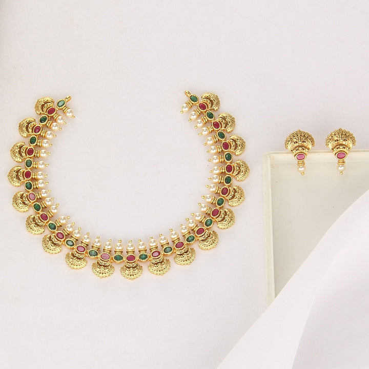 Eshvika Nagas Short Necklace Set