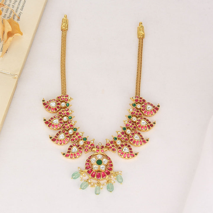 Nikitha Kundan Short Necklace