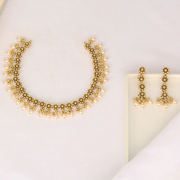 Zara Nagas Short Necklace Set