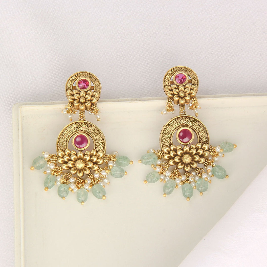 Maanvika Nagas Short Necklace Set
