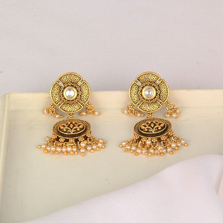 Jeshvika Nagas Short Necklace Set