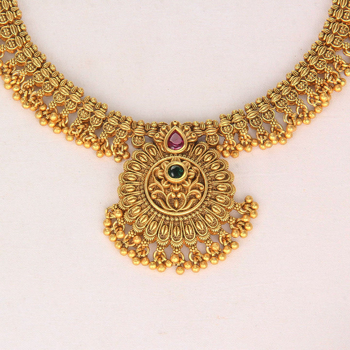 Shaisha Nagas Short Necklace Set
