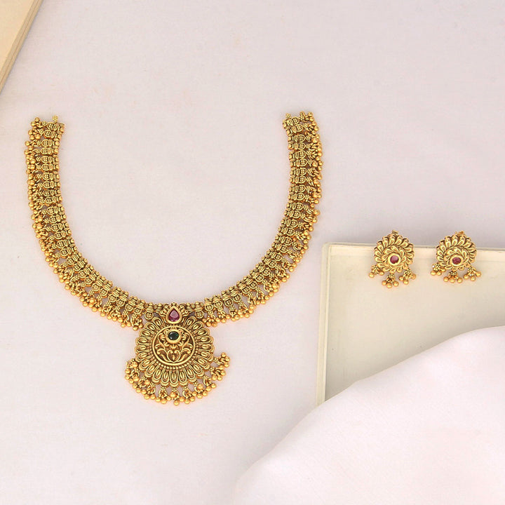 Shaisha Nagas Short Necklace Set