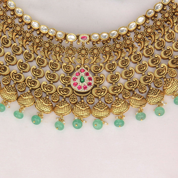 Luxurious Nagas Choker Necklace Set