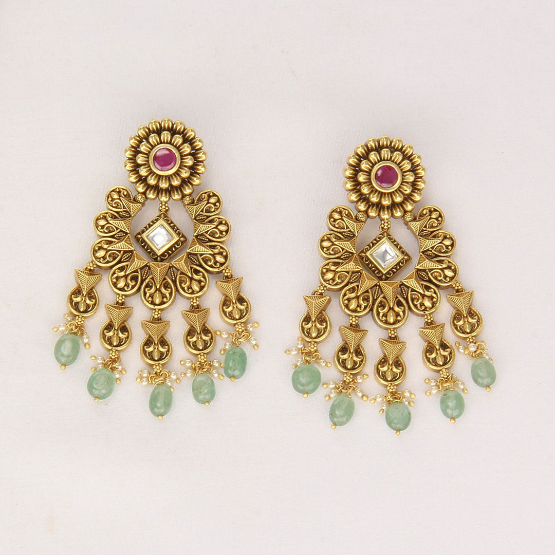 Grandeur Nagas Choker Necklace Set