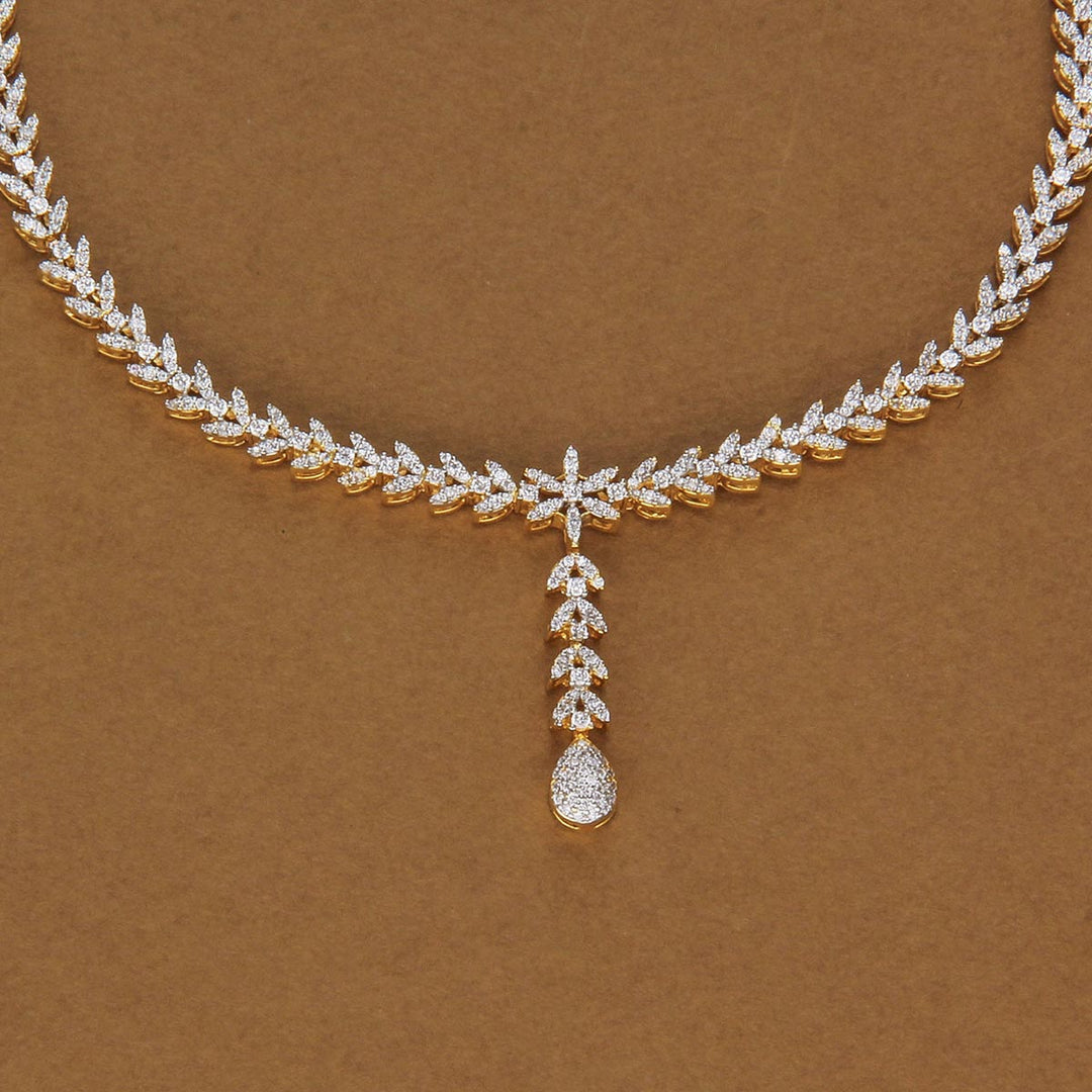 Trendy Glow Avikam Short Necklace Set