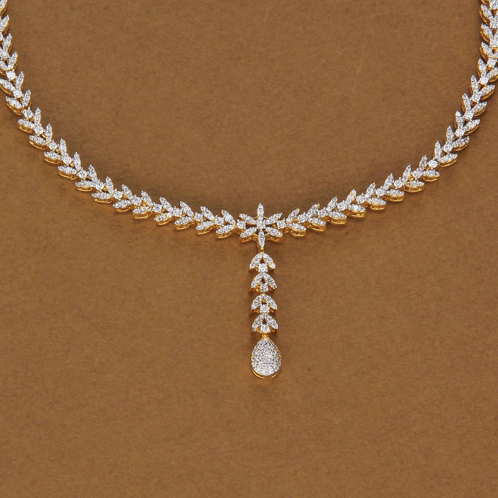 Trendy Glow Avikam Short Necklace Set