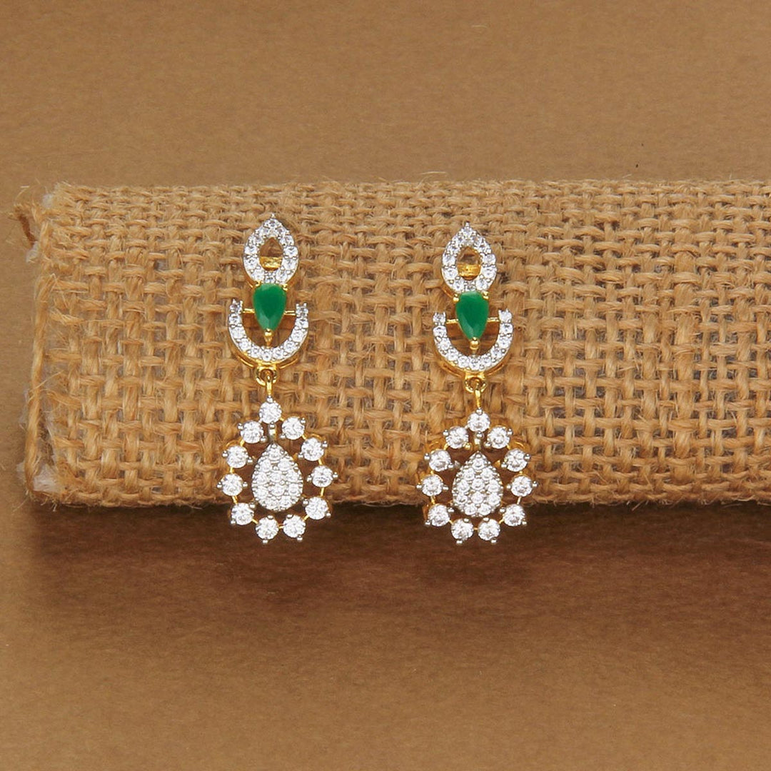 Admirable Avikam Short Necklace Set