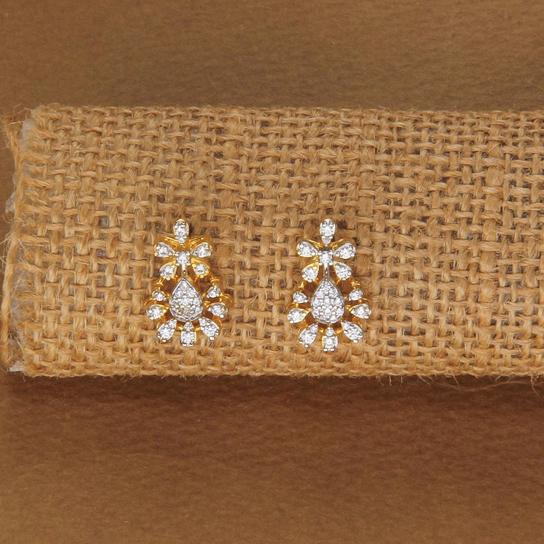 Chic & Fabulous Avikam Short Necklace Set