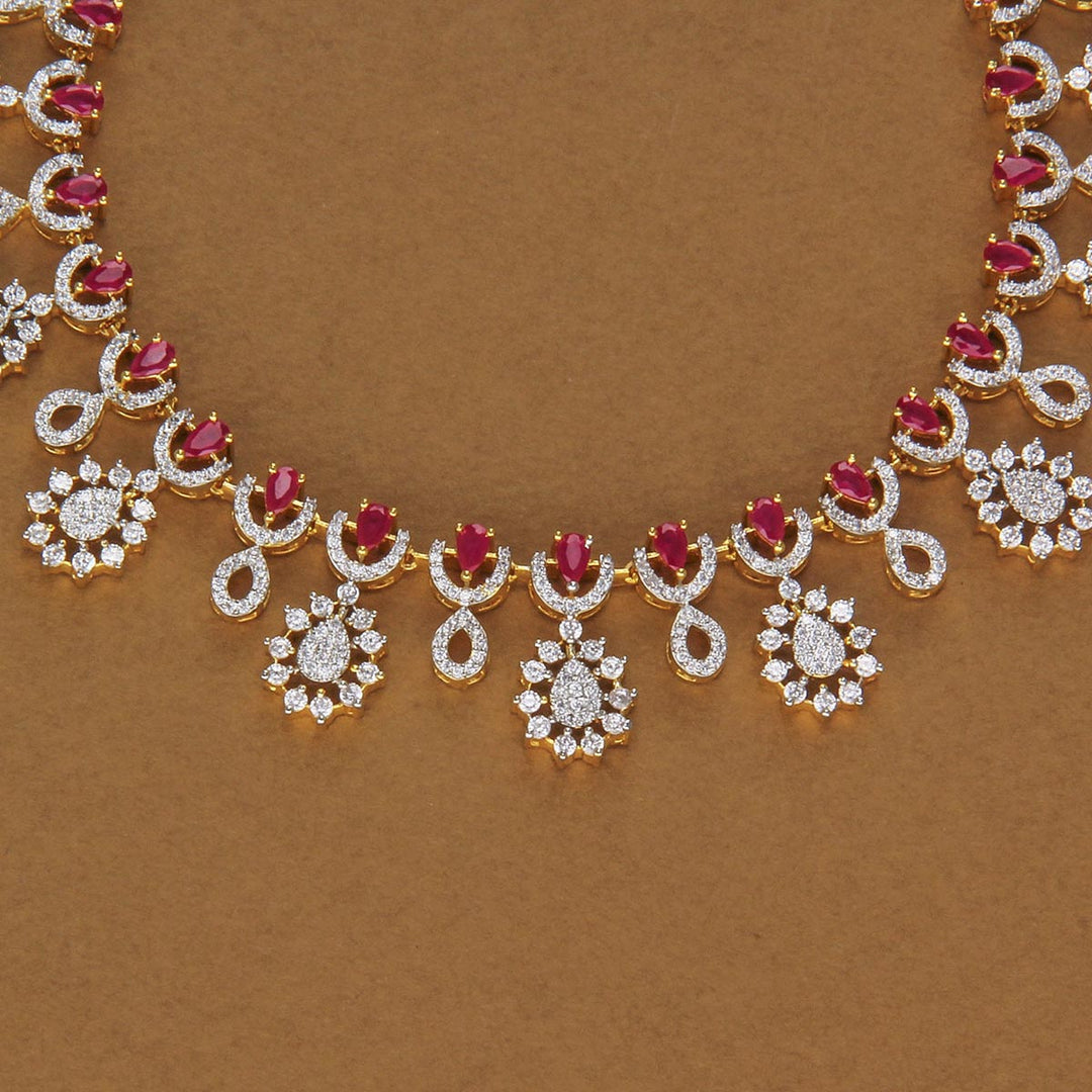Gleaming Avikam Short Necklace Set