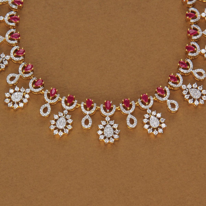Gleaming Avikam Short Necklace Set