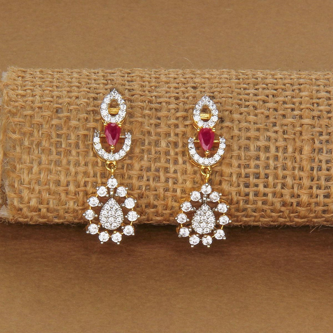 Gleaming Avikam Short Necklace Set