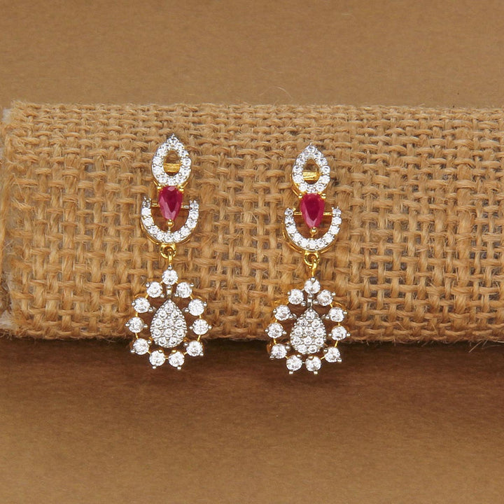 Gleaming Avikam Short Necklace Set