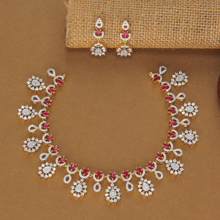Gleaming Avikam Short Necklace Set
