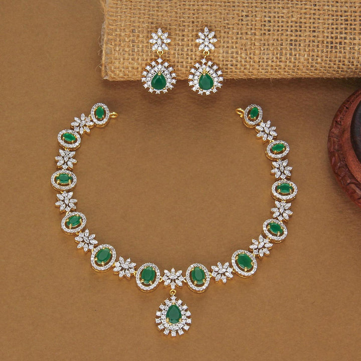 Hejitha Avikam Short Necklace Set