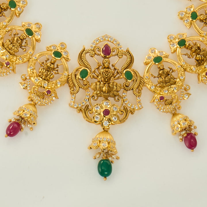 Dhriya Short Necklace Set