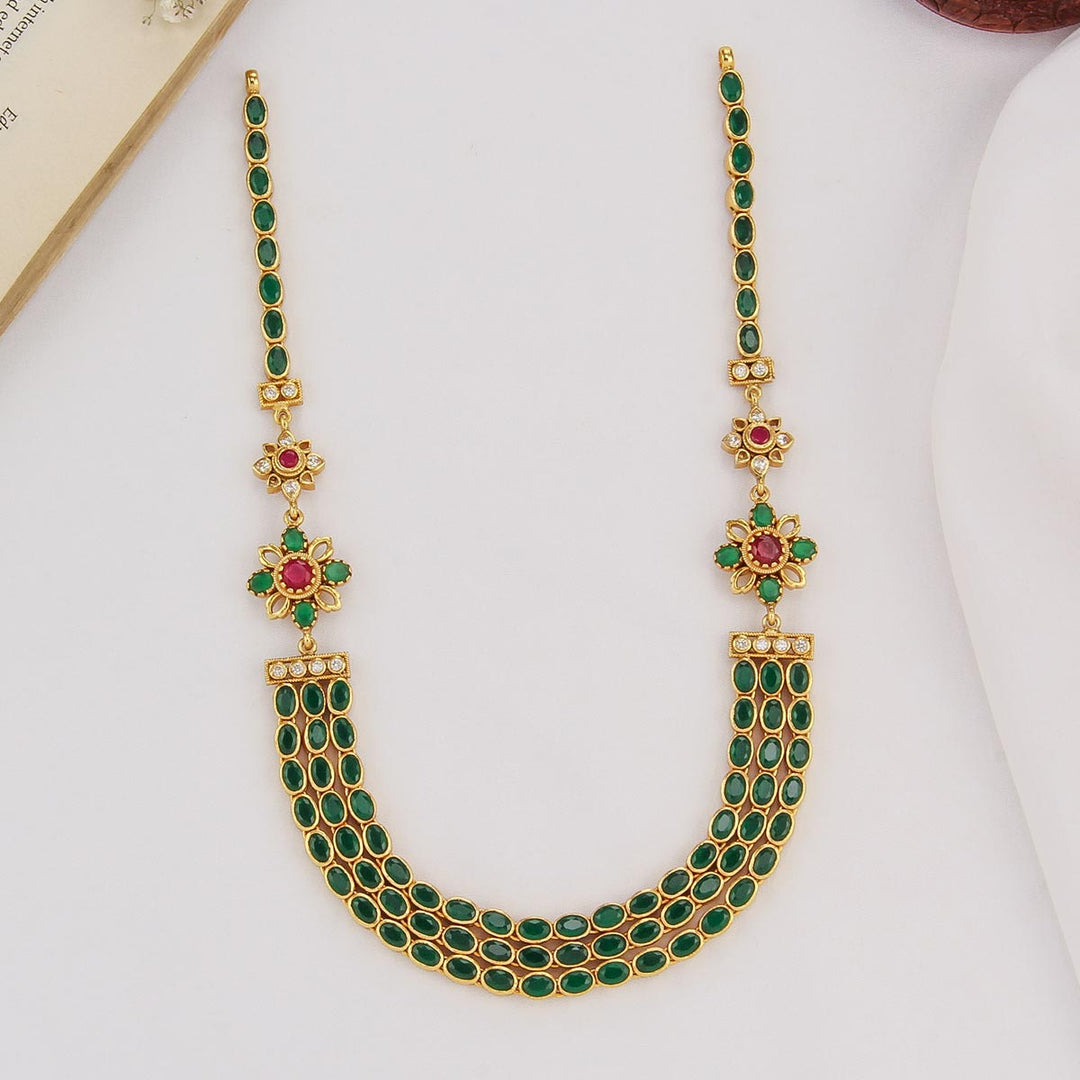 Lekshana Reversible Short Necklace