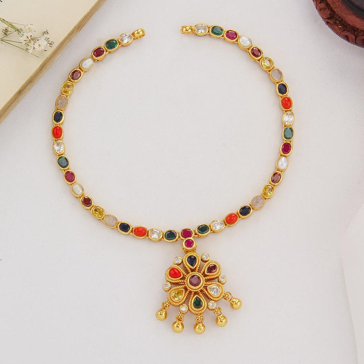 Charming Reversible Short Necklace