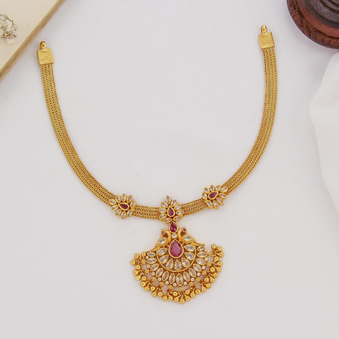 Yadavi Stone Short Necklace