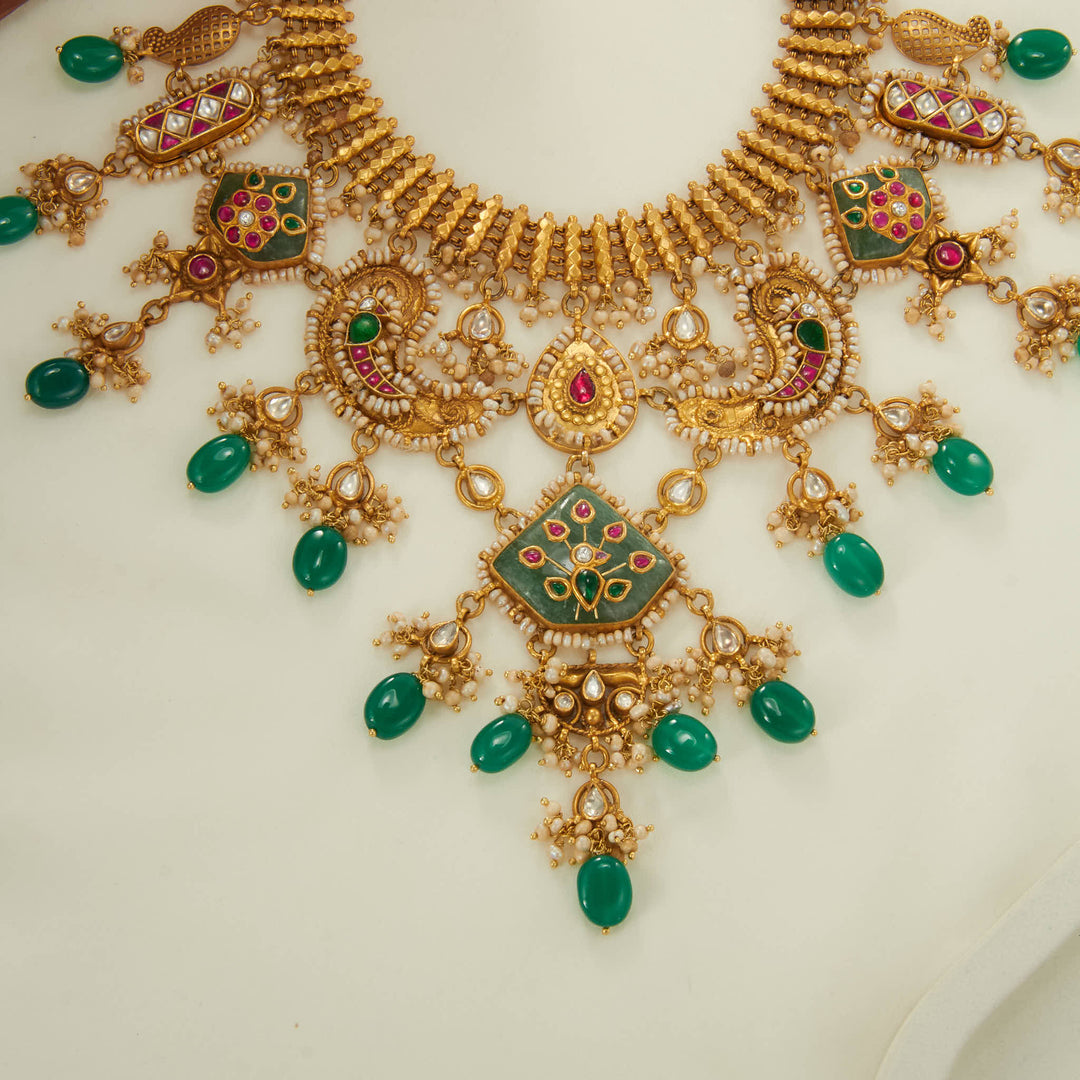 Yahibha Boho Short Necklace Set