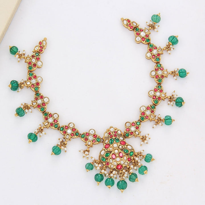 Giahara Kundan Short Necklace