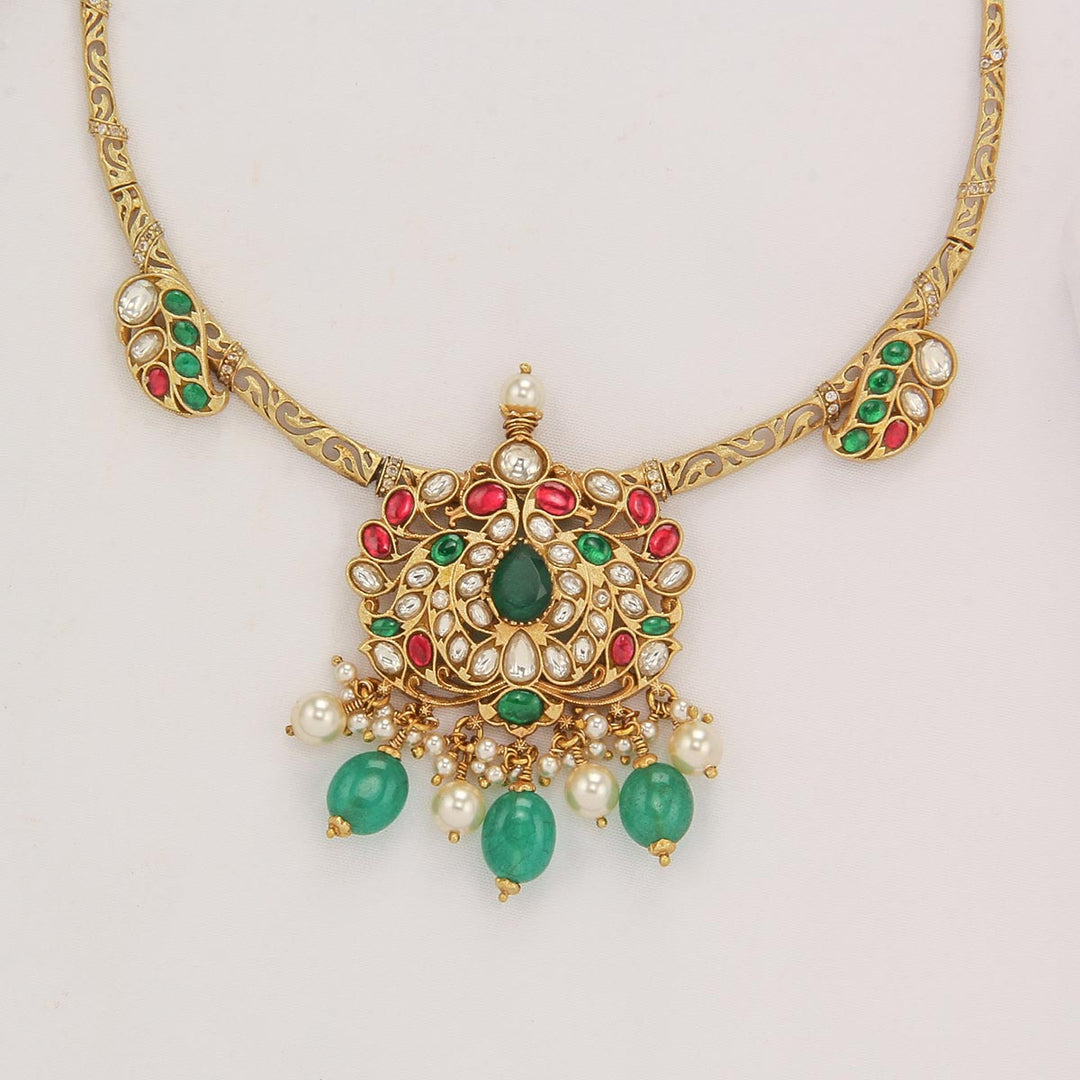 Hasli Short Necklace