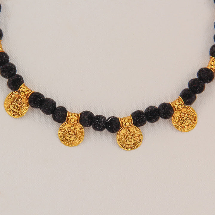 Dhanya Rope Necklace