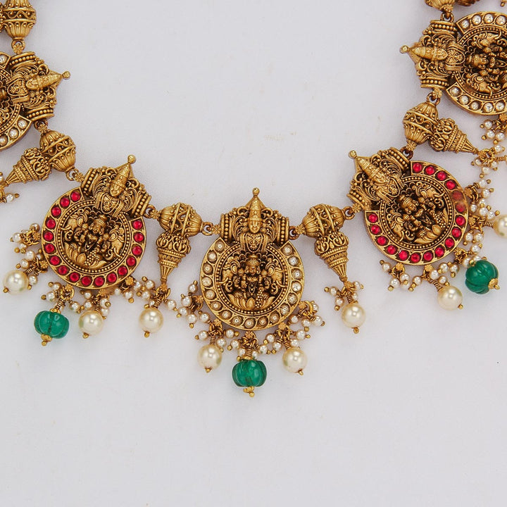 Aishvika Nagas Short Necklace