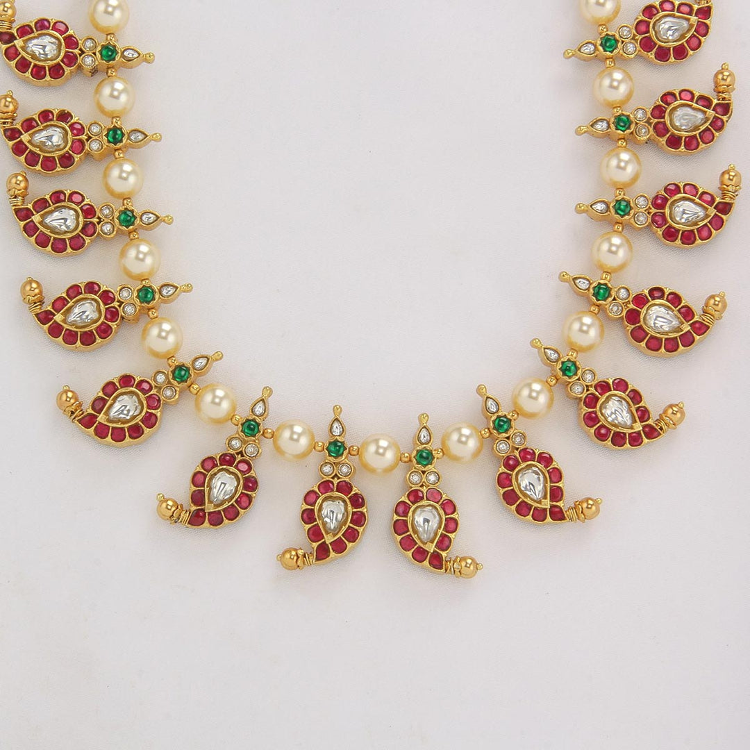 Nithika Reversible Kundan Short Necklace