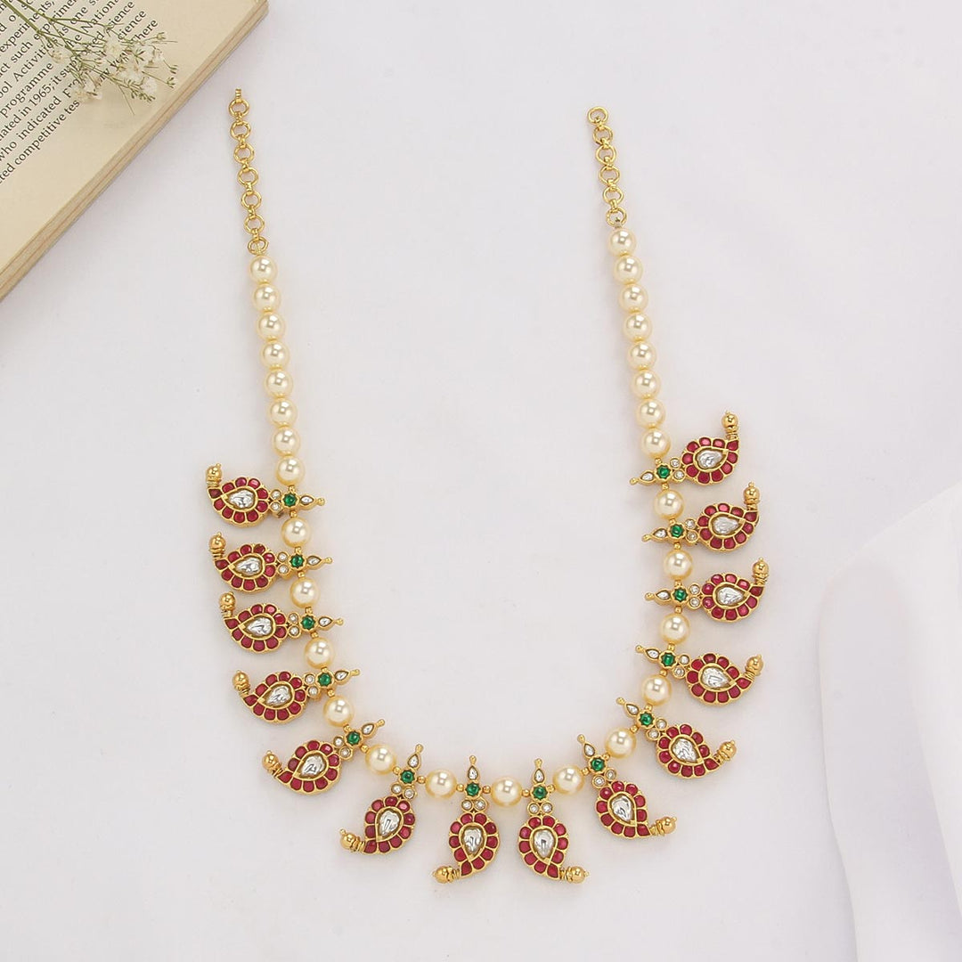 Nithika Reversible Kundan Short Necklace