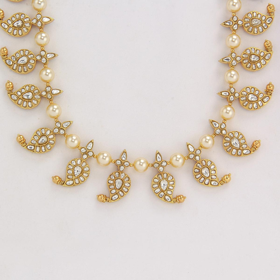 Rishina Reversible Kundan Short Necklace