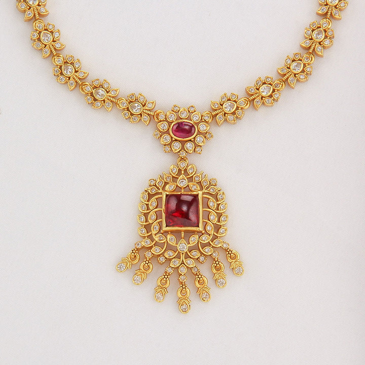 Spark Stone Short Necklace