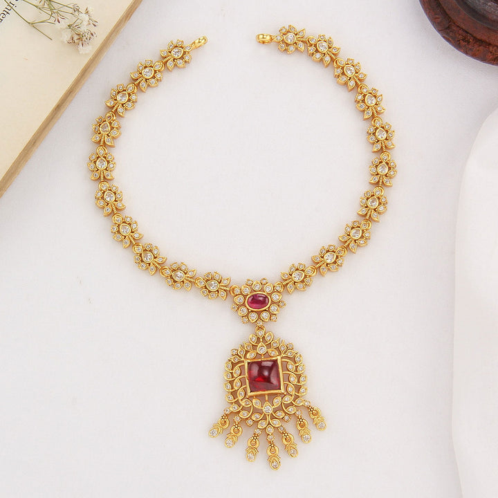 Spark Stone Short Necklace