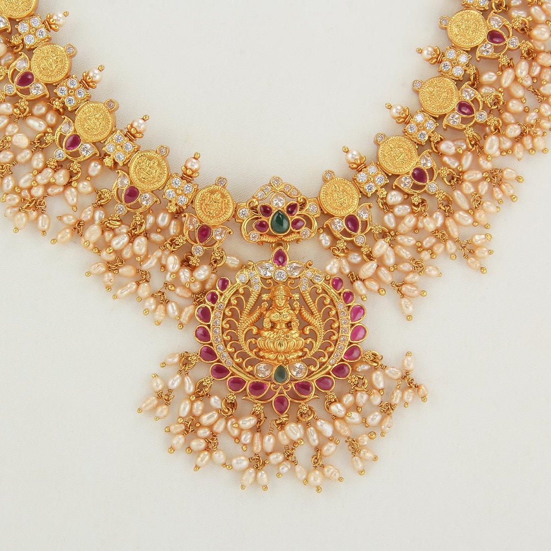 Nikitha Guttapusalu Necklace Set