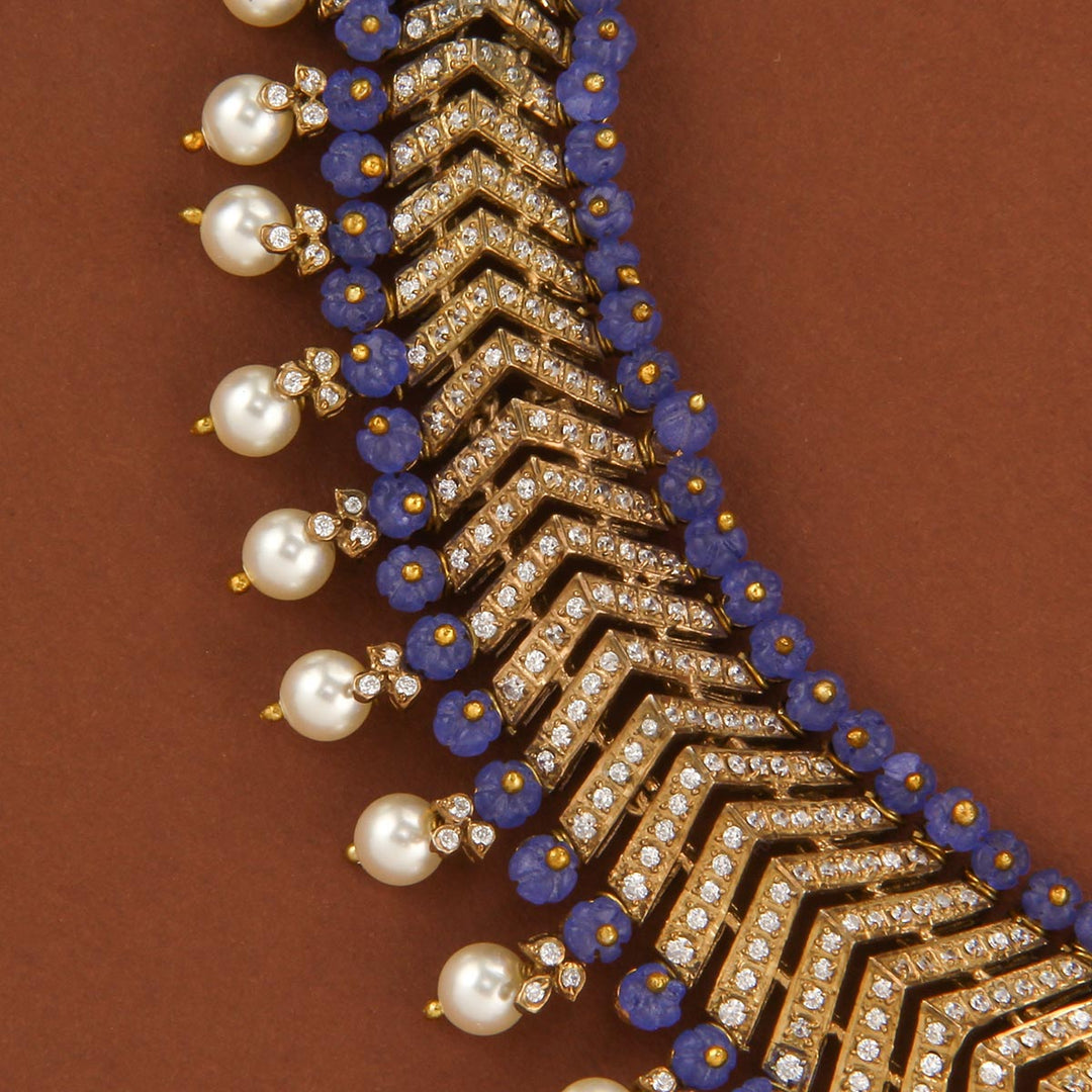 Shivikha Victorian Short Necklace Set